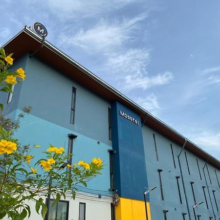 Mosstel Hotel Phitsanulok Eksteriør billede