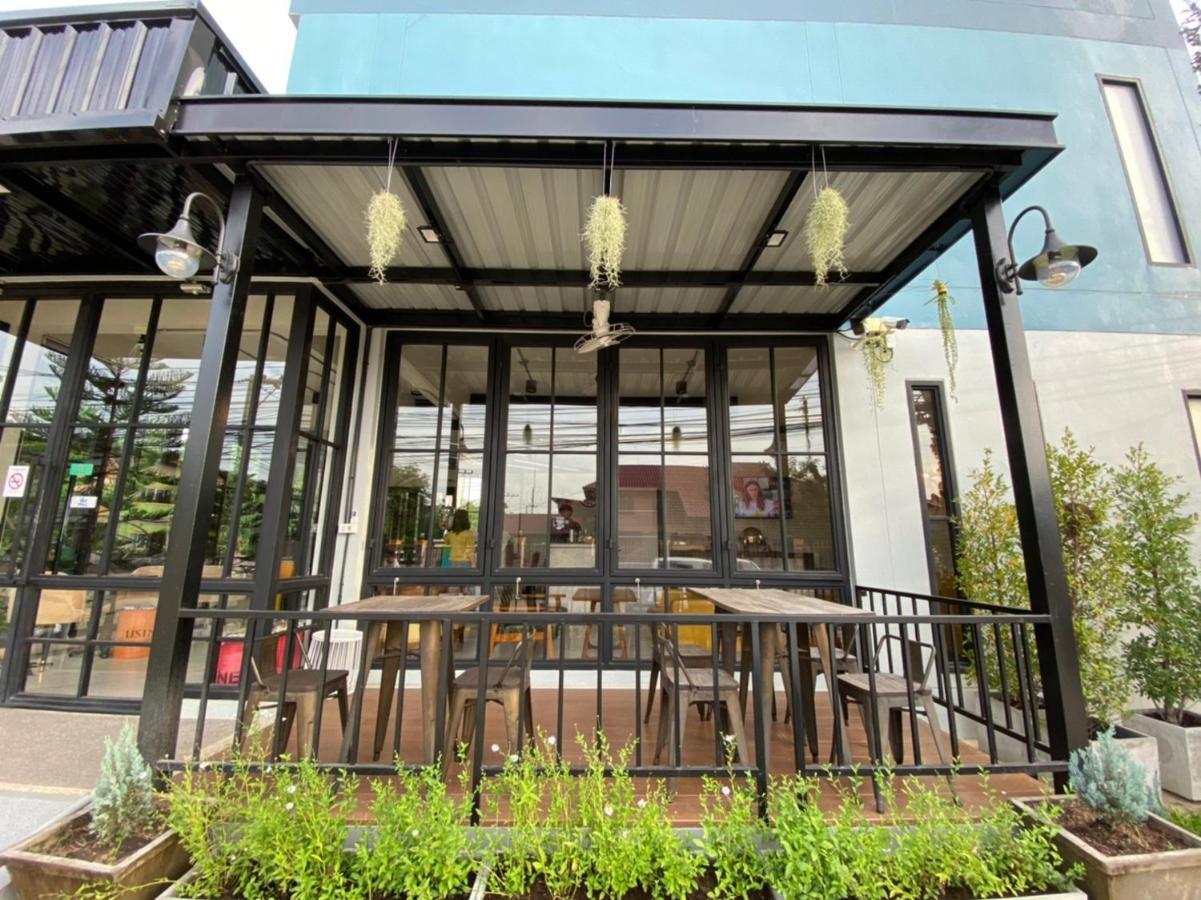 Mosstel Hotel Phitsanulok Eksteriør billede